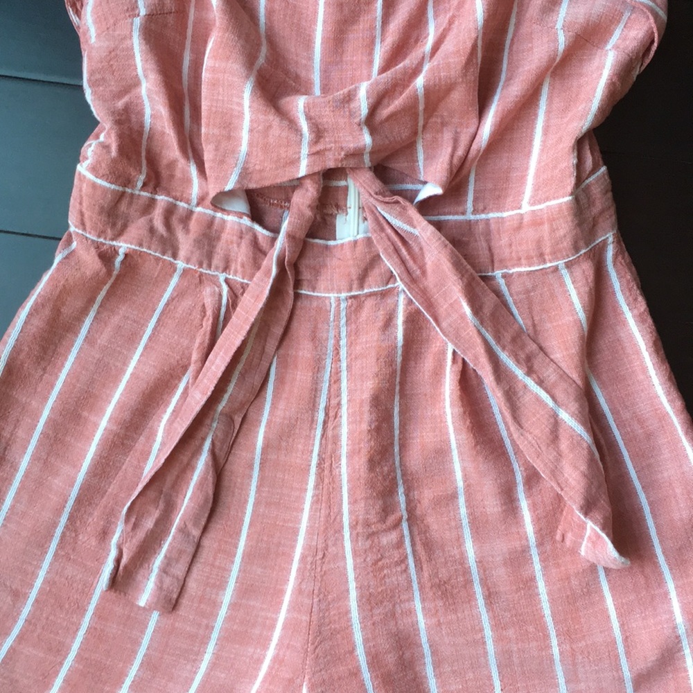 Stripped Romper - Picture 5 of 6